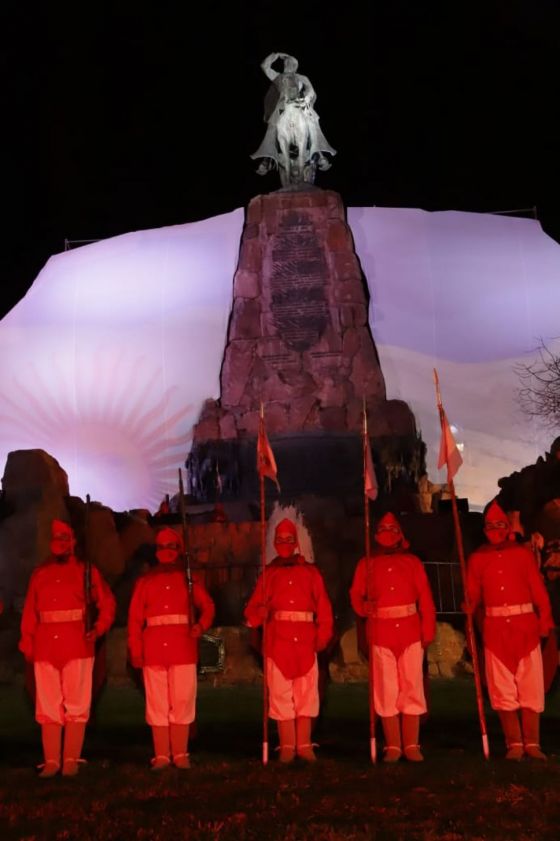 Un homenaje sentido, los custodios de siempre, Los Infernales